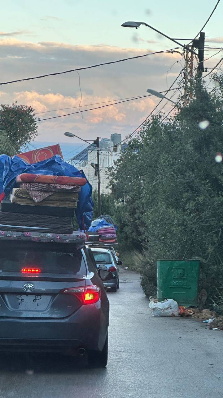 بدء عودة النازحين بعد ليل طويل من الغارات