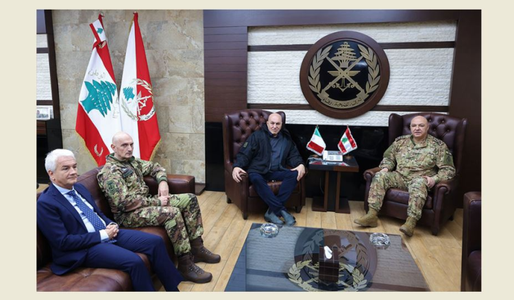 قائد الجيش يبحث مع  وزير الدفاع الإيطال في سبل تعزيز علاقات التعاون