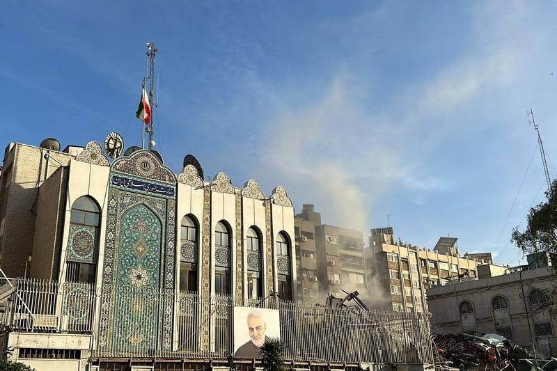 مهاجمة وتخريب مقر السفارة الإيرانية في دمشق