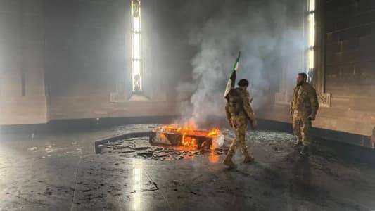 إحراق ضريح حافظ الأسد
