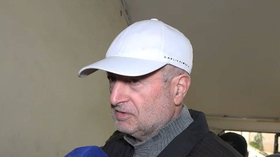 متهم بارتكاب جرائم بحق سوريين.. جدل بعد 