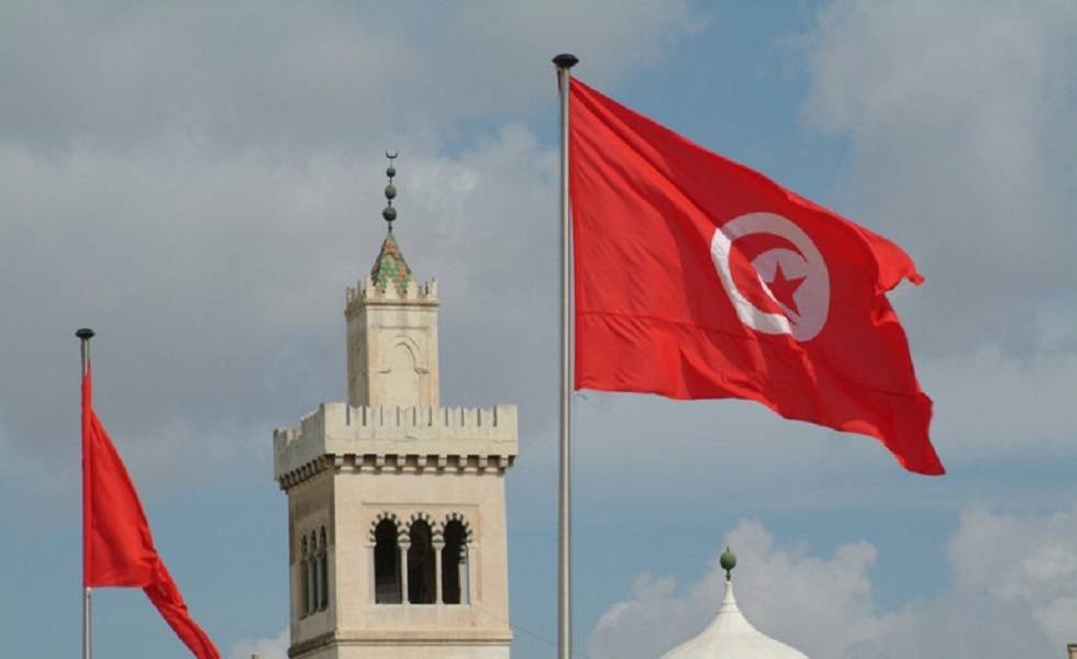 تمديد حال الطوارئ في تونس لشهر