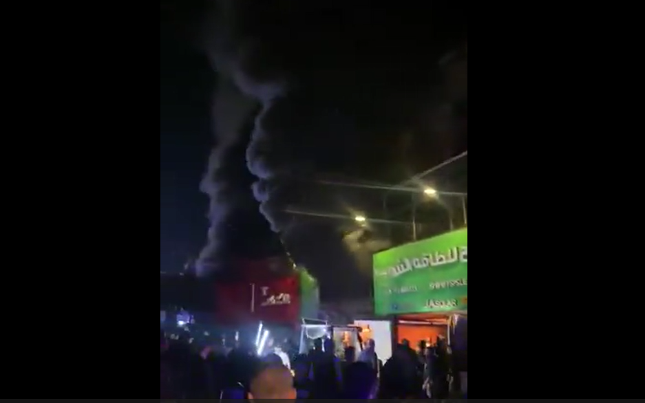 حريق كبير يطال عدداً من المحلات التجارية