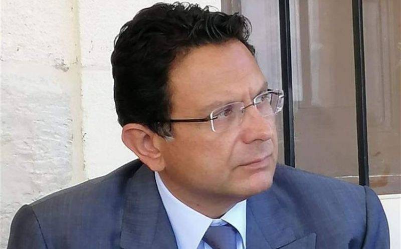 فريد الخازن: انتبهوا...حكومة الامر الواقع