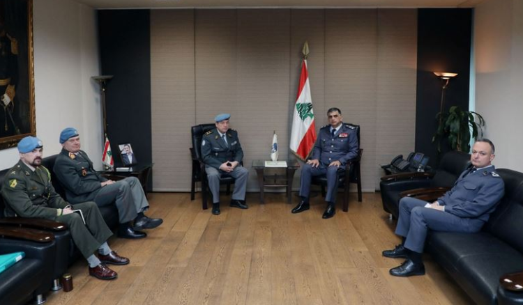 اللواء عثمان يستقبل رئيس مراقبة الهدنة