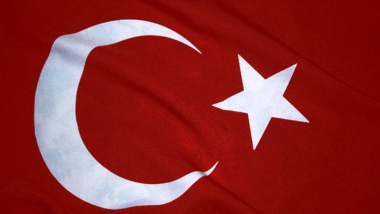 تركيا تقيل رئيس بلدية موالياً للأكراد في شرق البلاد