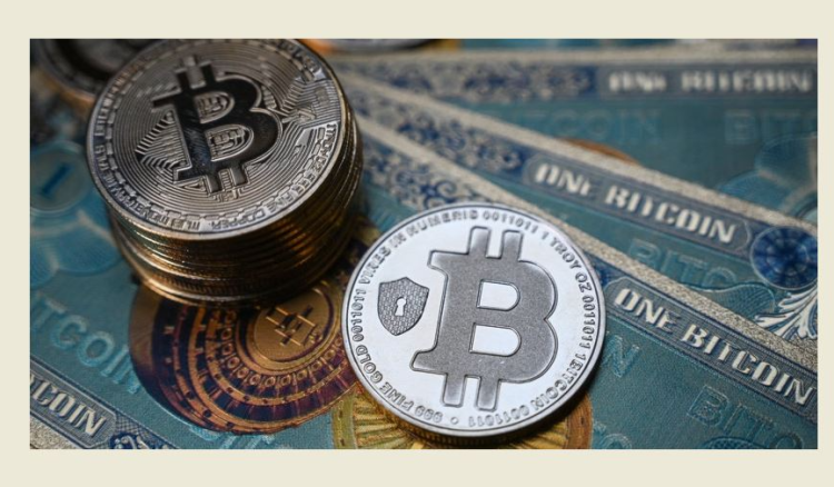 سعر البيتكوين يهبط إلى أدنى مستوى منذ تشرين الثاني