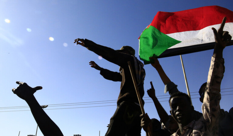 الجيش السوداني يدخل القصر الرئاسي في الخرطوم