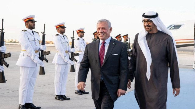 العاهل الأردني يصل الإمارات في زيارة أخوية