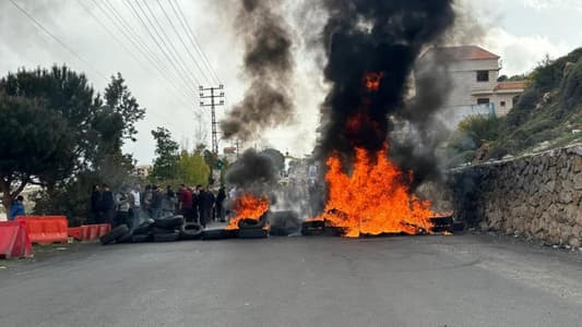 قطع طريق احتجاجاً على التقنين