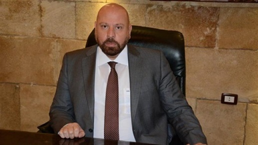 نهرا يطلب ازالة المخالفات على الاوتوستراد الدولي