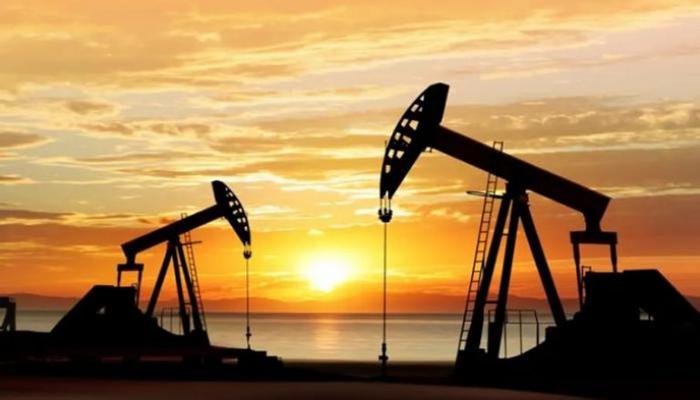 النفط الأميركي يهبط إلى أقل من 60 دولاراً للبرميل للمرة الأولى منذ نيسان 2021