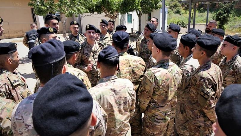 قائد الجيش: نقوم بعمل جبّار ودقيق لحماية أهلنا في الجنوب