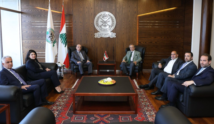 نشاط وزير الدفاع