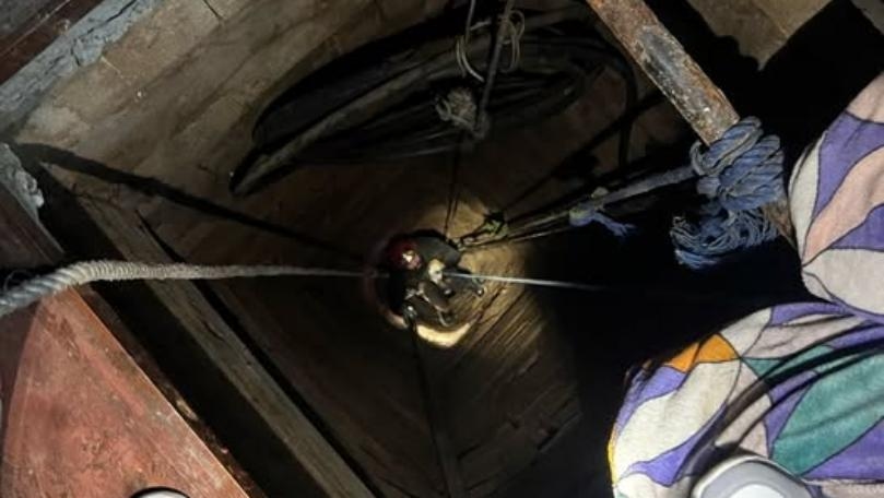 إنقاذ فتاة سقطت في بئر