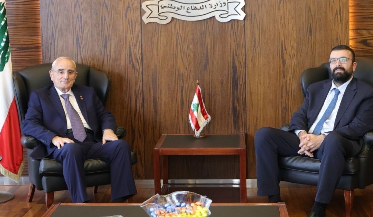 أحمد الحريري يزور وزراء الدفاع والصحة والتربية