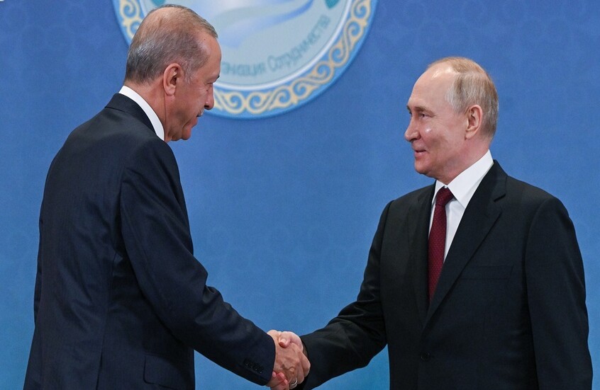 الرئاسة التركية: أردوغان يؤكد لبوتين استعداد بلاده لاستضافة المفاوضات بين روسيا وأوكرانيا