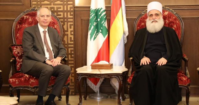 شيخ العقل يلتقي السفير الفرنسي مطالبا بضمانات لتعزيز ثقة السوريين بدولتهم