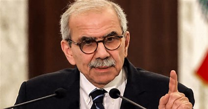 سلام: الأجهزة الأمنية جاهزة لتأمين سلامة وأمن اخواننا العرب خلال فصل الصيف سلام ونعمل على تفعيل دور الشرطة السياحية وغرفة عمليات السياحة تتابع أي مشاكل تواجه اخواننا السياح