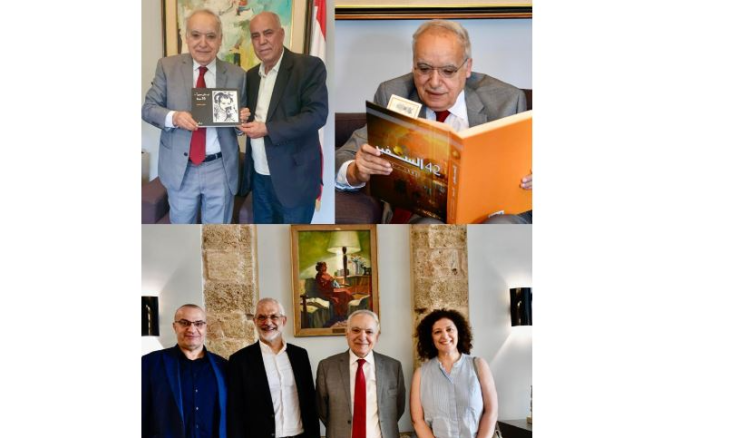 وزير الثقافة يتسلّم نسخة كاملة من اعداد جريدة 