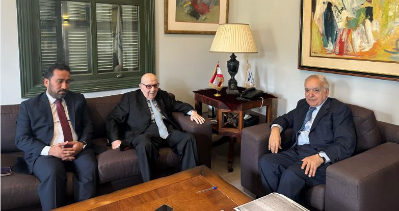 سلامة يبحث مع السفير الصلح التعاون الثقافي بين لبنان و جامعة الدول العربية