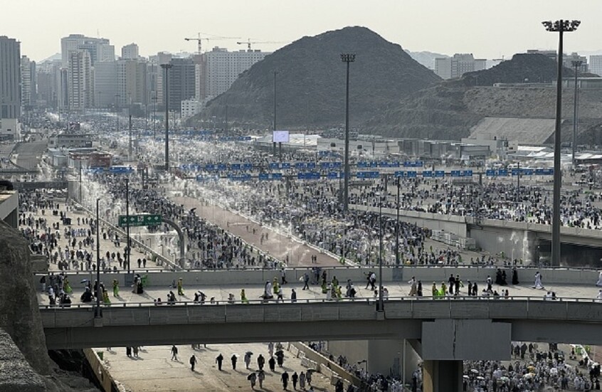 مركز الفلك الدولي يعلن موعد عيد الأضحى
