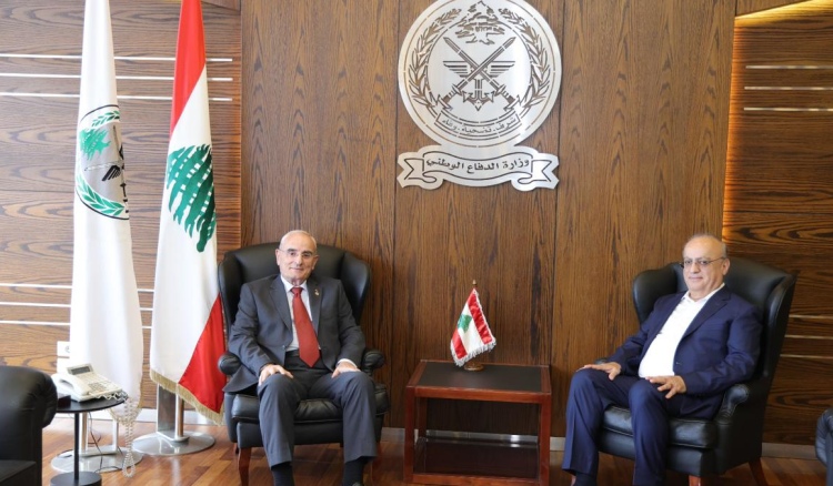 لقاءات وزير الدفاع