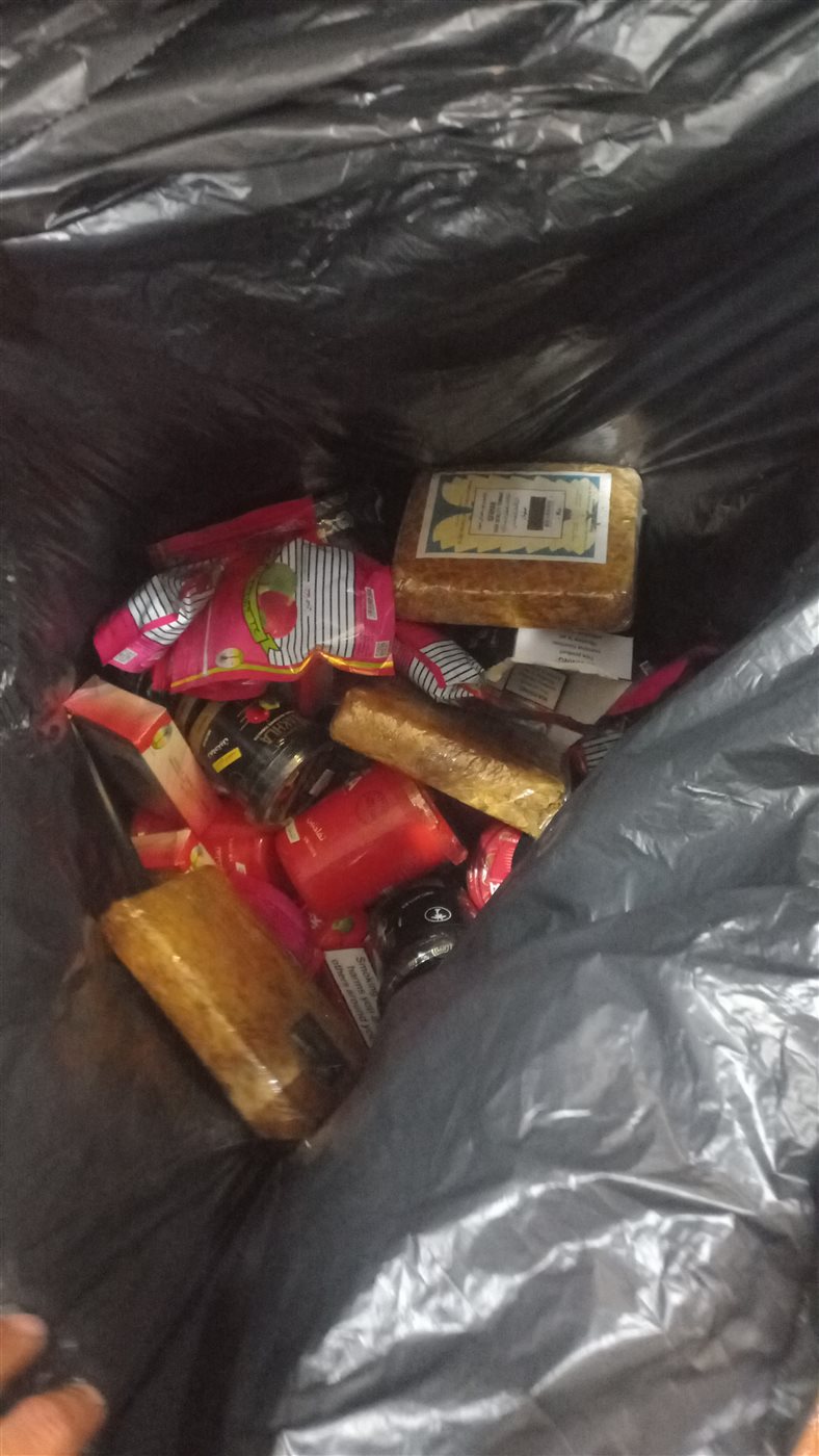 ضبط مصنوعات تبغية مهربة