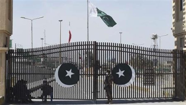 باكستان تغلق حدودها مع إيران