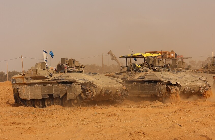 وزير الدفاع الإسرائيلي يأمر الجيش بمنع قافلة 