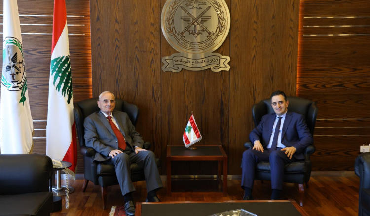 نشاط وزير الدفاع