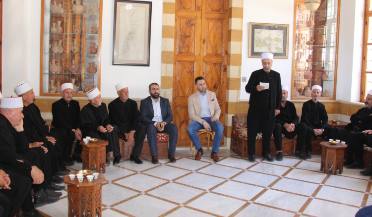 النائب جنبلاط عرض مع وفود بلدية واختيارية وأهلية احتياجات قراها ومناطقها