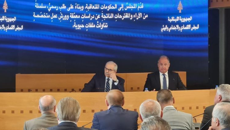 سلام: نكثّف الضغوط لتنفيذ القرار 1701 وحصر السلاح