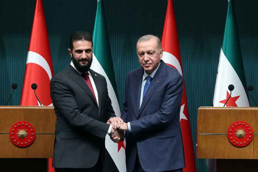 إردوغان للشرع: الهجمات الإسرائيلية تشكل تهديدا للمنطقة بأكملها