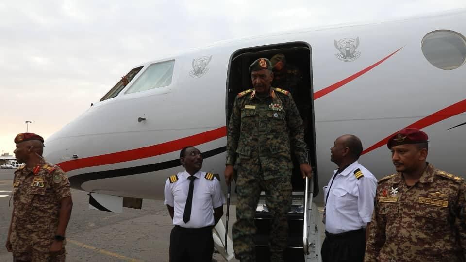 السودان.. البرهان يصل إلى الخرطوم للمرة الأولى منذ اندلاع الحرب