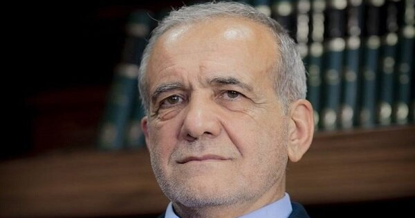 بزشكيان: ما زلنا نؤمن بأن نافذة الدبلوماسية مفتوحة