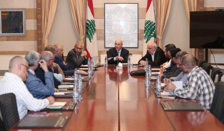 لقاء وزاري في الداخلية بحث في تنظيم عمل مولدات الكهرباء