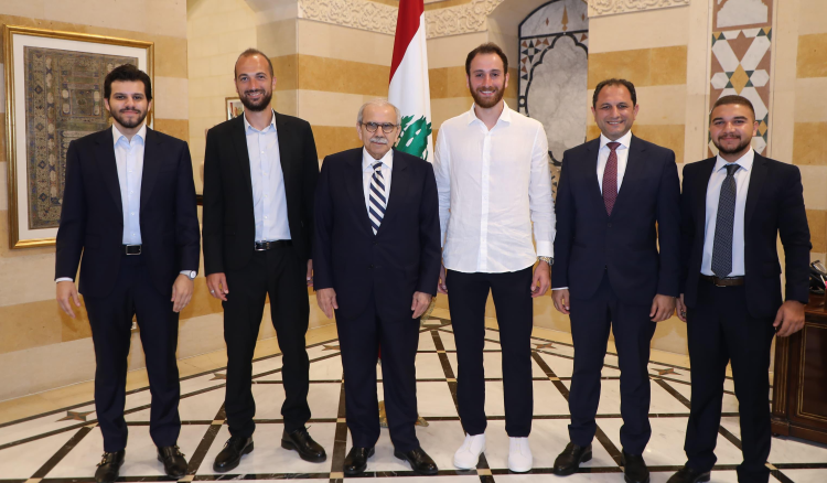 سلام يستقبل وائل عراقجي