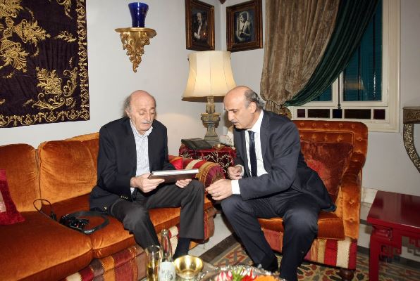 جنبلاط يلتقي جعجع في كليمنصو