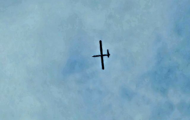 مسيرة اسرائيلية تلقي قنبلة قرب الجبانة في بلدة عيتا الشعب