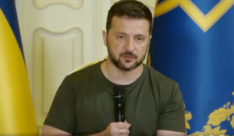 زيلينسكي يدعو واشنطن للضغط على روسيا مع زيارة ويتكوف الى موسكو