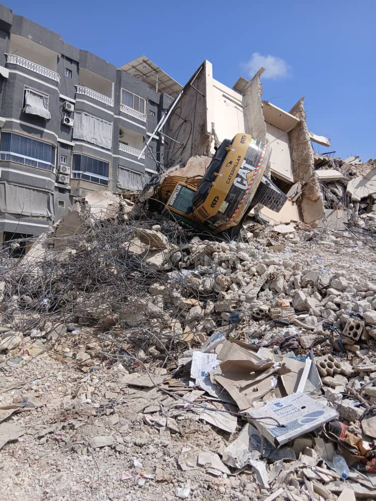 انهيار مبنى في الحوش