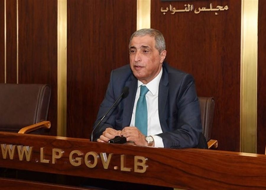 هاشم يستغرب عدم اكتراث الحكومة لممارسات للعدو