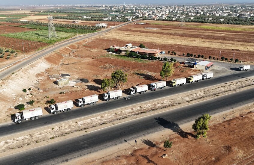 سوريا.. القافلة الإنسانية السابعة تتوجه إلى السويداء عبر ممر بصرى الشام