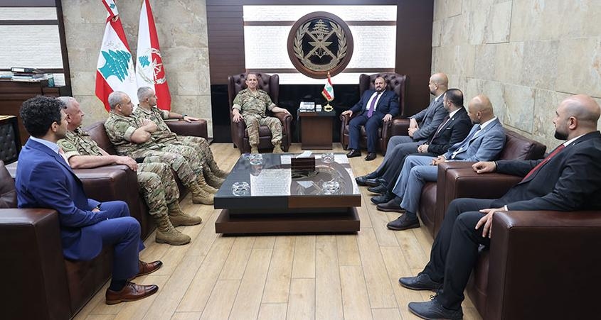 قائد الجيش استقبل وفدًا من وزارة الطوارئ السورية