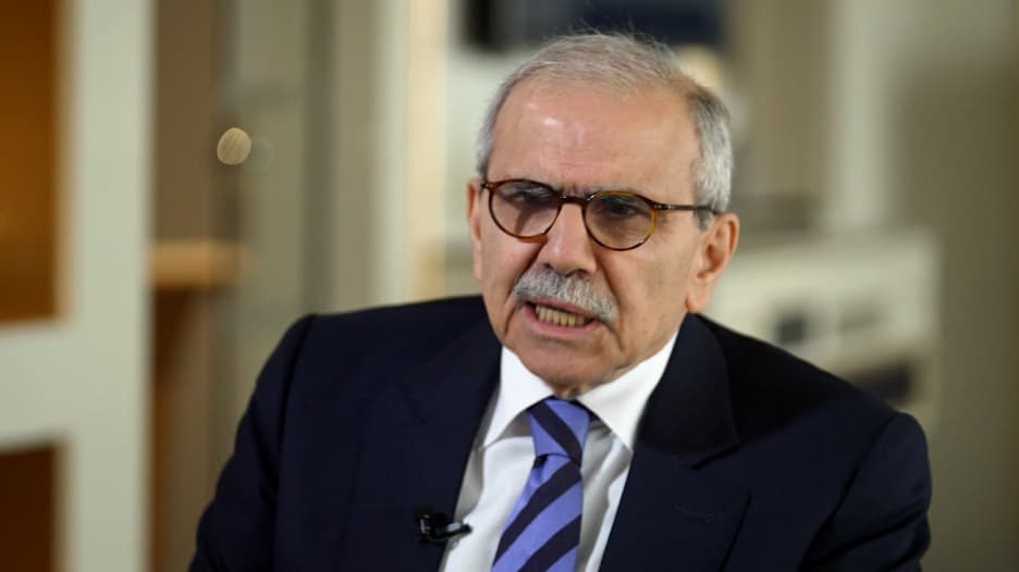 سلام: الحكومة لن تلغي القرار الذي اتخذ بضرورة حصرية السلاح