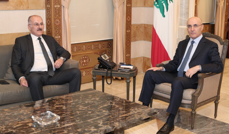 لقاءات وزير الداخلية