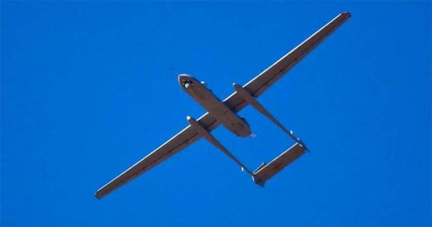مسيرة تلقي قنبلة صوتية في راميا أثناء مراسم دفن