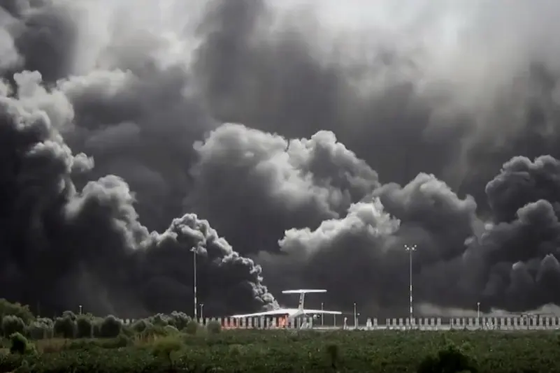 إسرائيل تقصف 50 هدفاً بصنعاء.. على رأسها المجمع الرئاسي