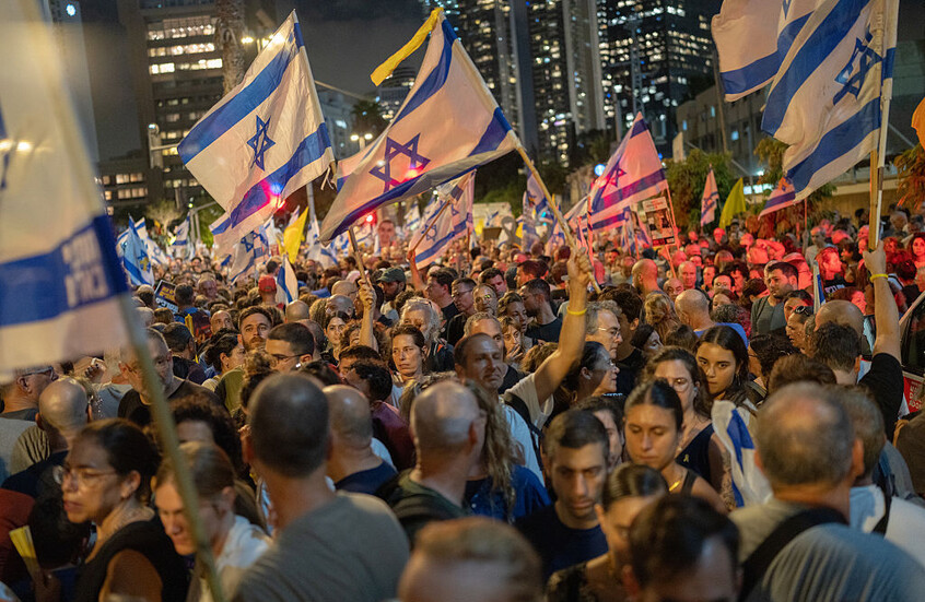 انقسام في إسرائيل بعد موافقة 